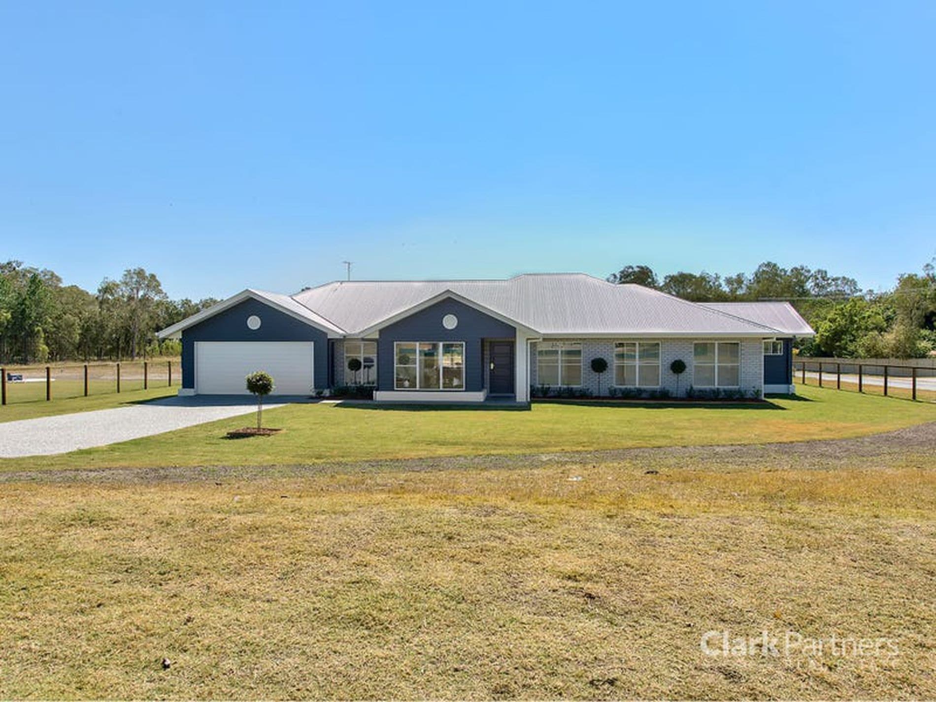 2 Peakview Drive, Caboolture, QLD, Caboolture - Thumbnail 2