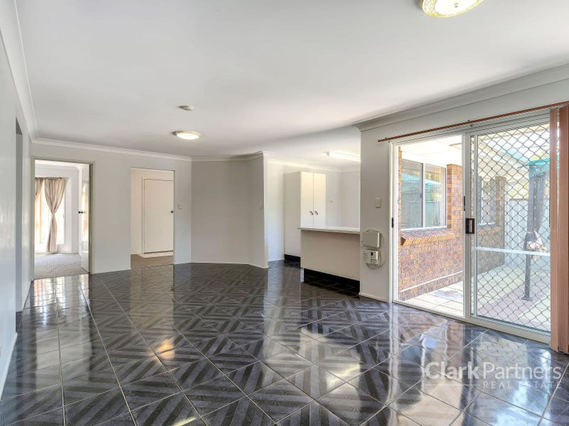 1 Cardinet Court, Petrie, QLD, Petrie - Thumbnail 3