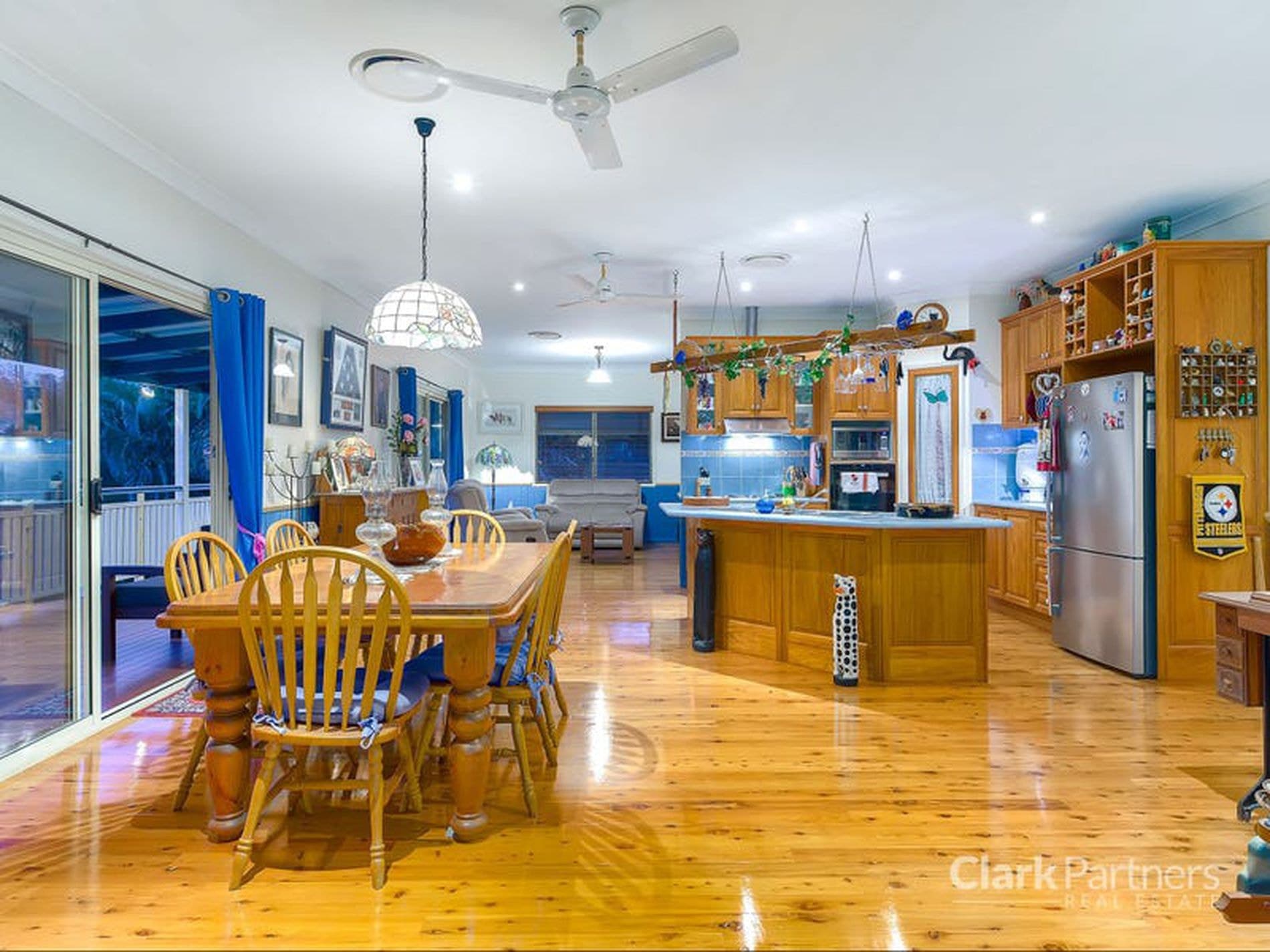 5 Bluewood Court, Ferny Hills, QLD, Ferny Hills - Thumbnail 2