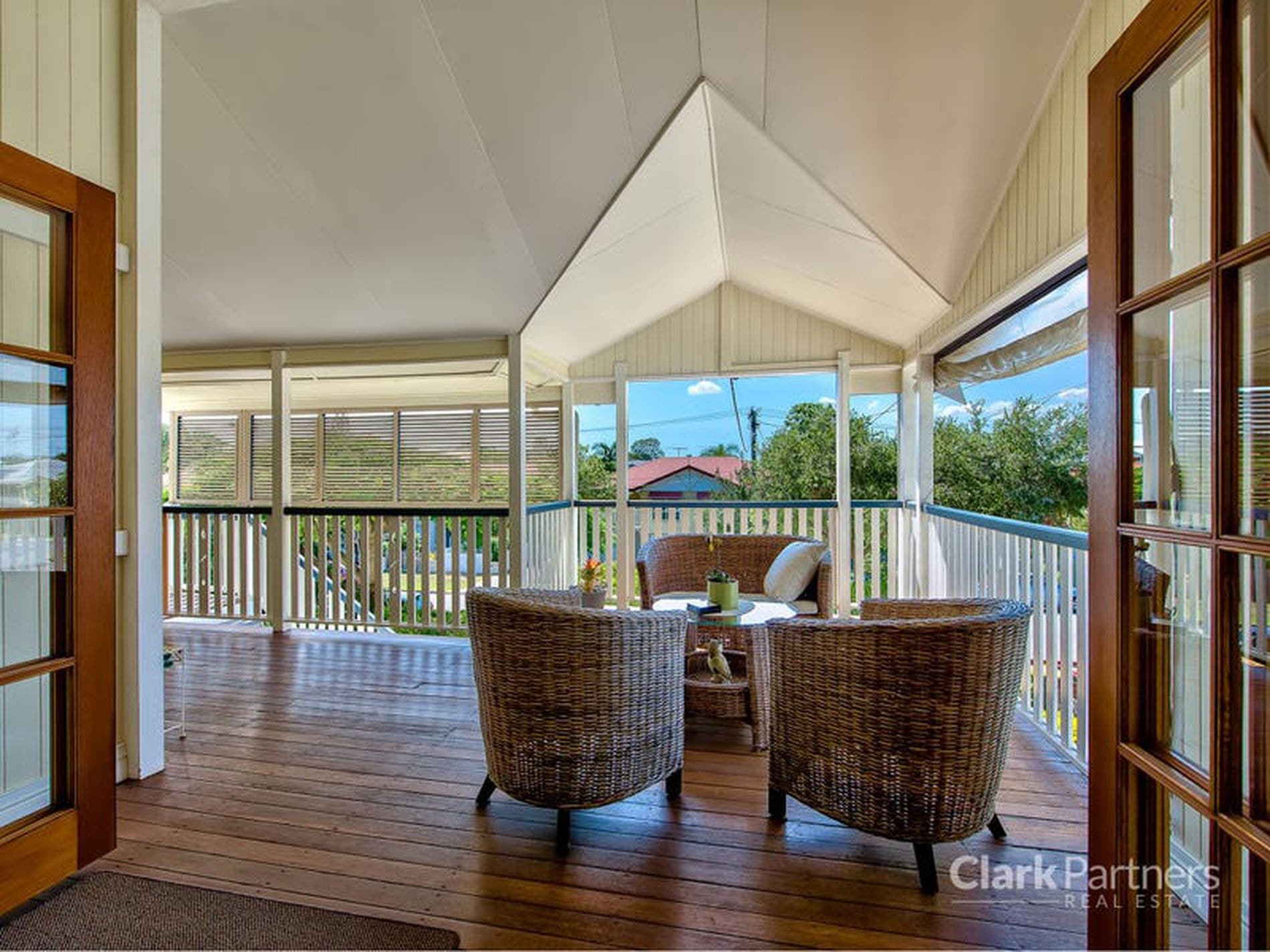 6 Austin Street, Wavell Heights, QLD, Wavell Heights - Thumbnail 2