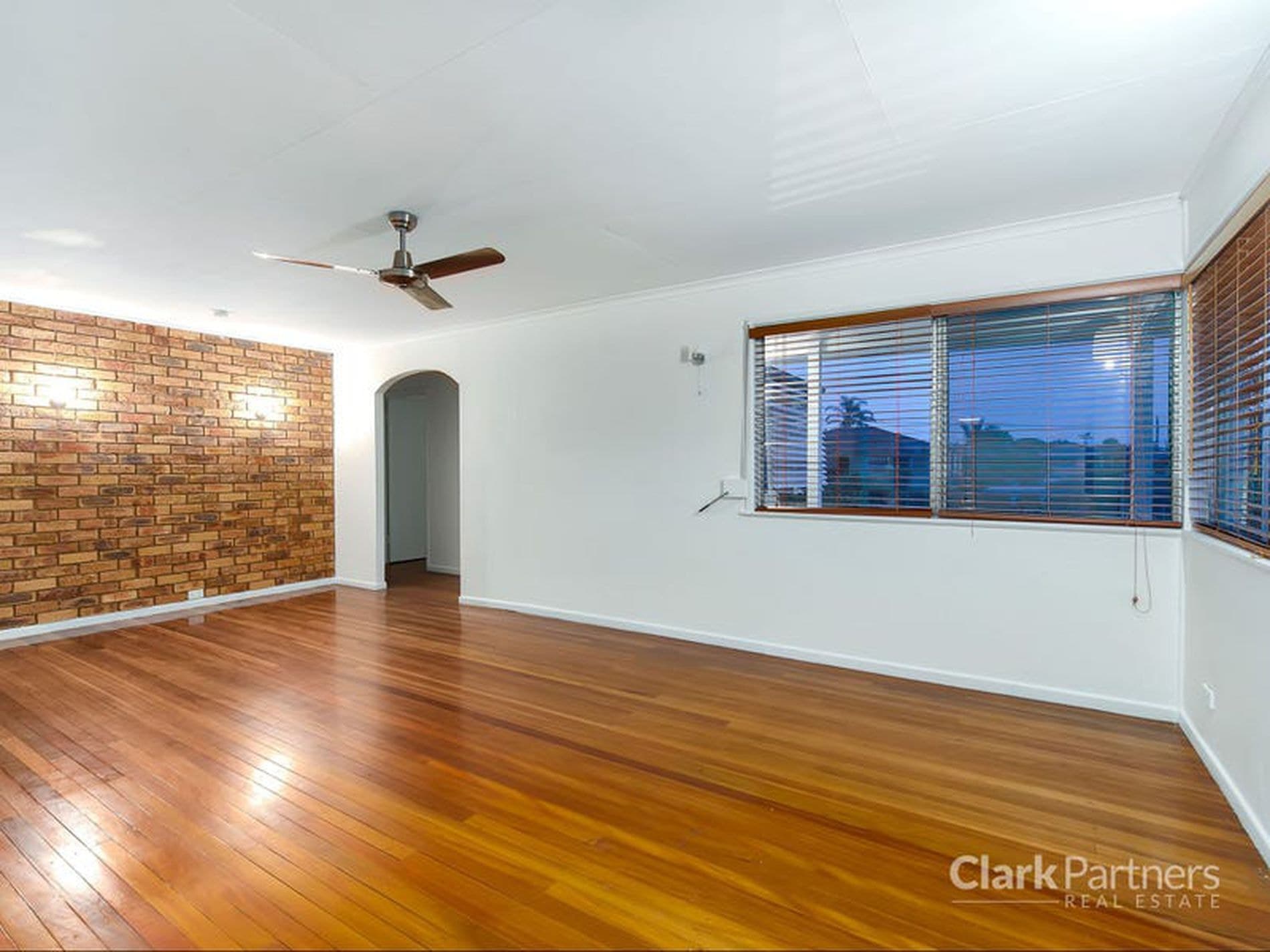 9 Cahill Street, Strathpine, QLD, Strathpine - Thumbnail 2