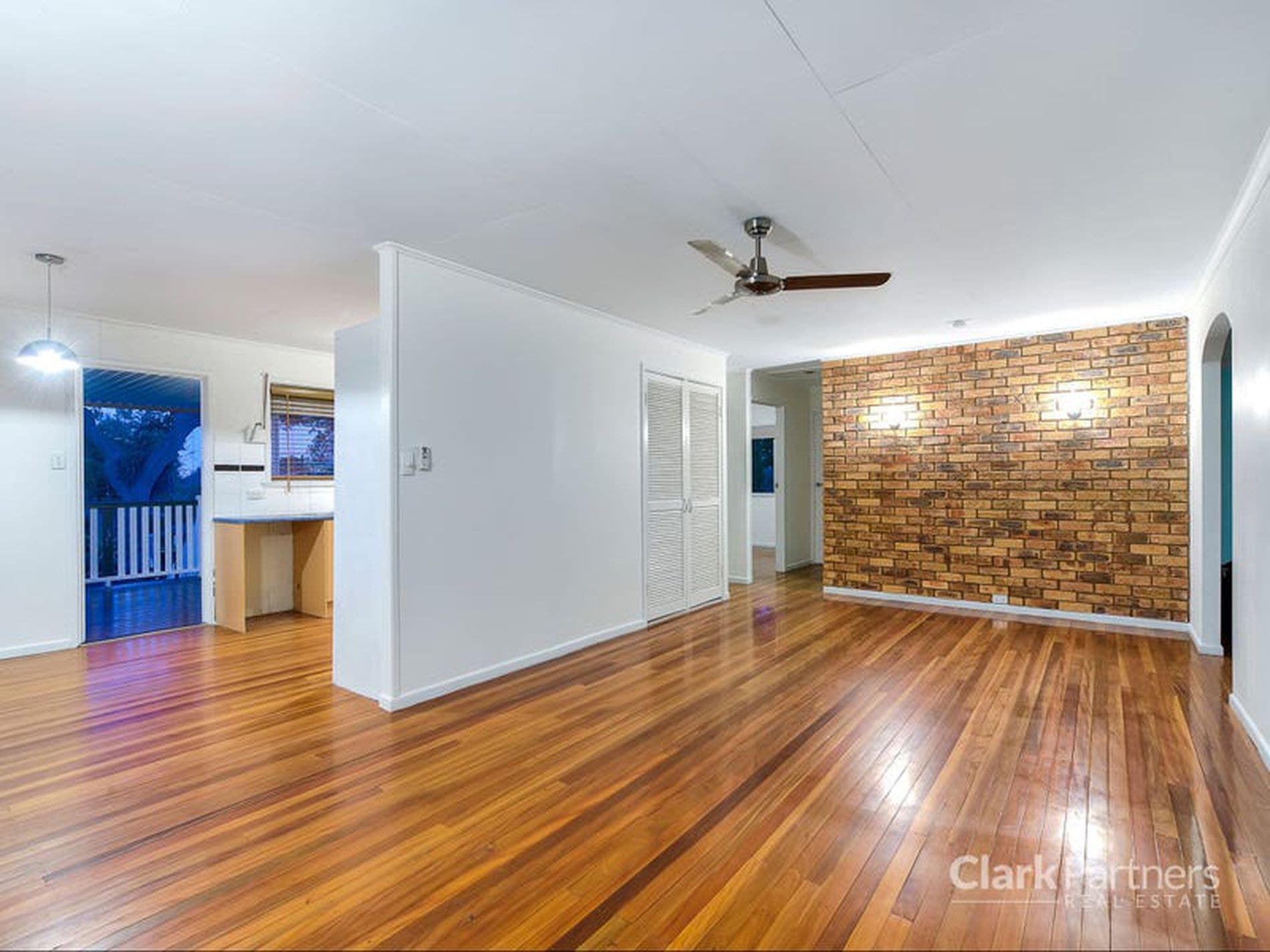 9 Cahill Street, Strathpine, QLD, Strathpine - Thumbnail 3