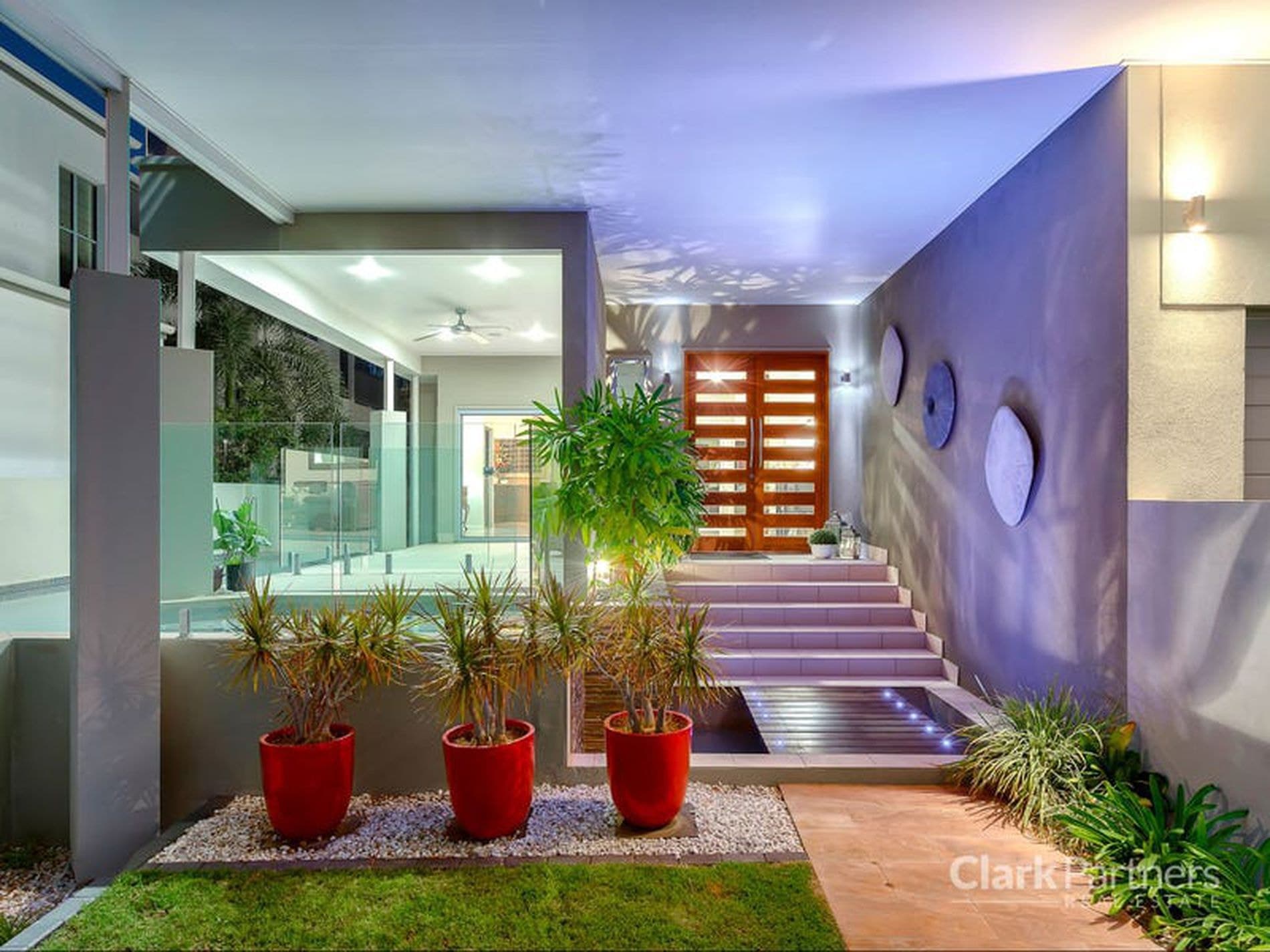 64 Oyster Point Esplanade, Scarborough, QLD, Scarborough - Thumbnail 4