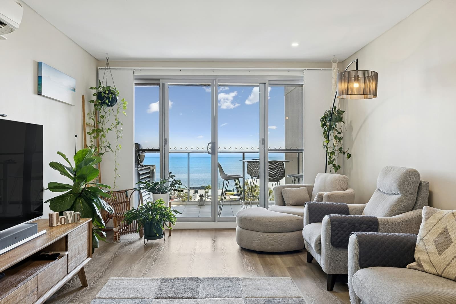 406/6 Bullecourt Street, Shoal Bay - Thumbnail 4