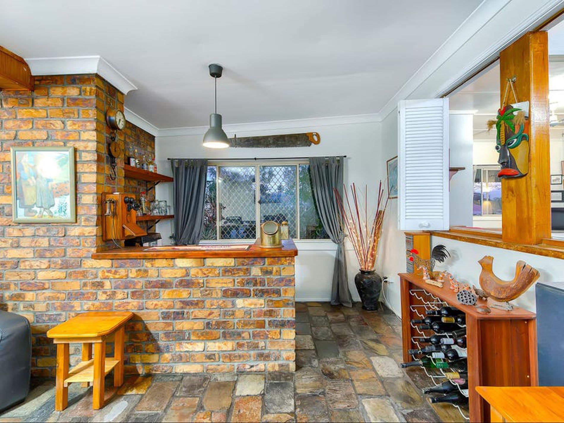 6 Joyce Street, Redcliffe, QLD, Redcliffe - Thumbnail 3