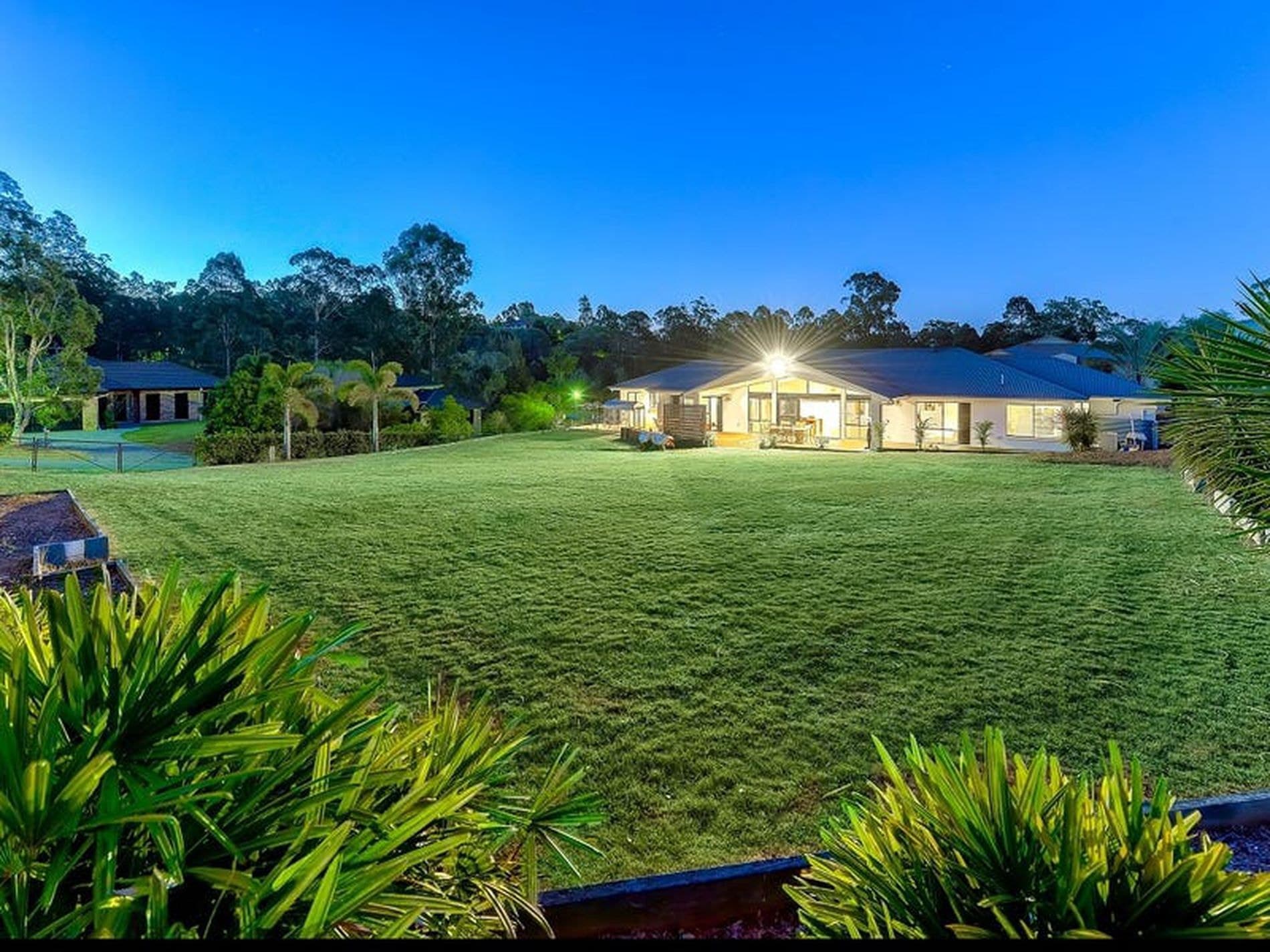1 Trevor Place, Cashmere, QLD, Cashmere - Thumbnail 2
