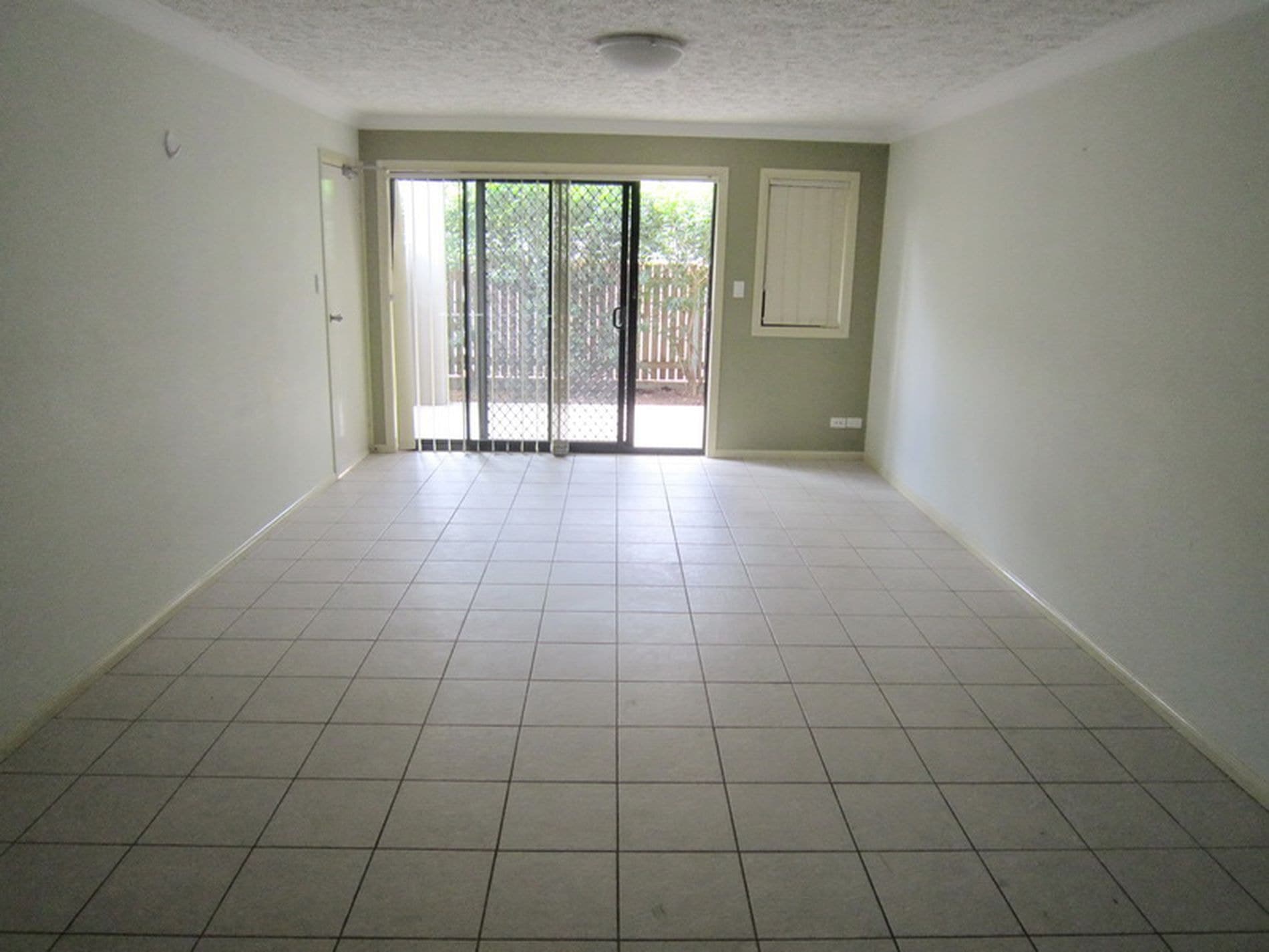 3 / 113 Thynne St, Morningside, QLD, Morningside - Thumbnail 3
