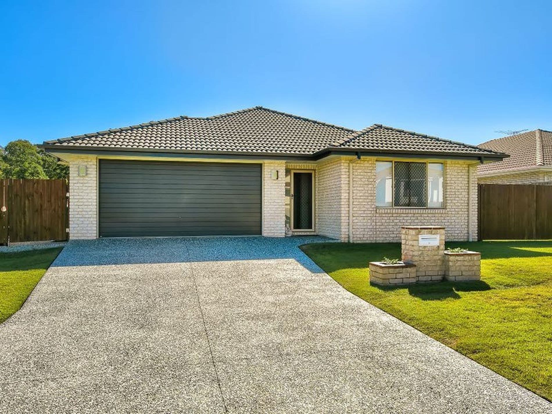 5 Charles Court, Joyner, QLD, Joyner - Image 1