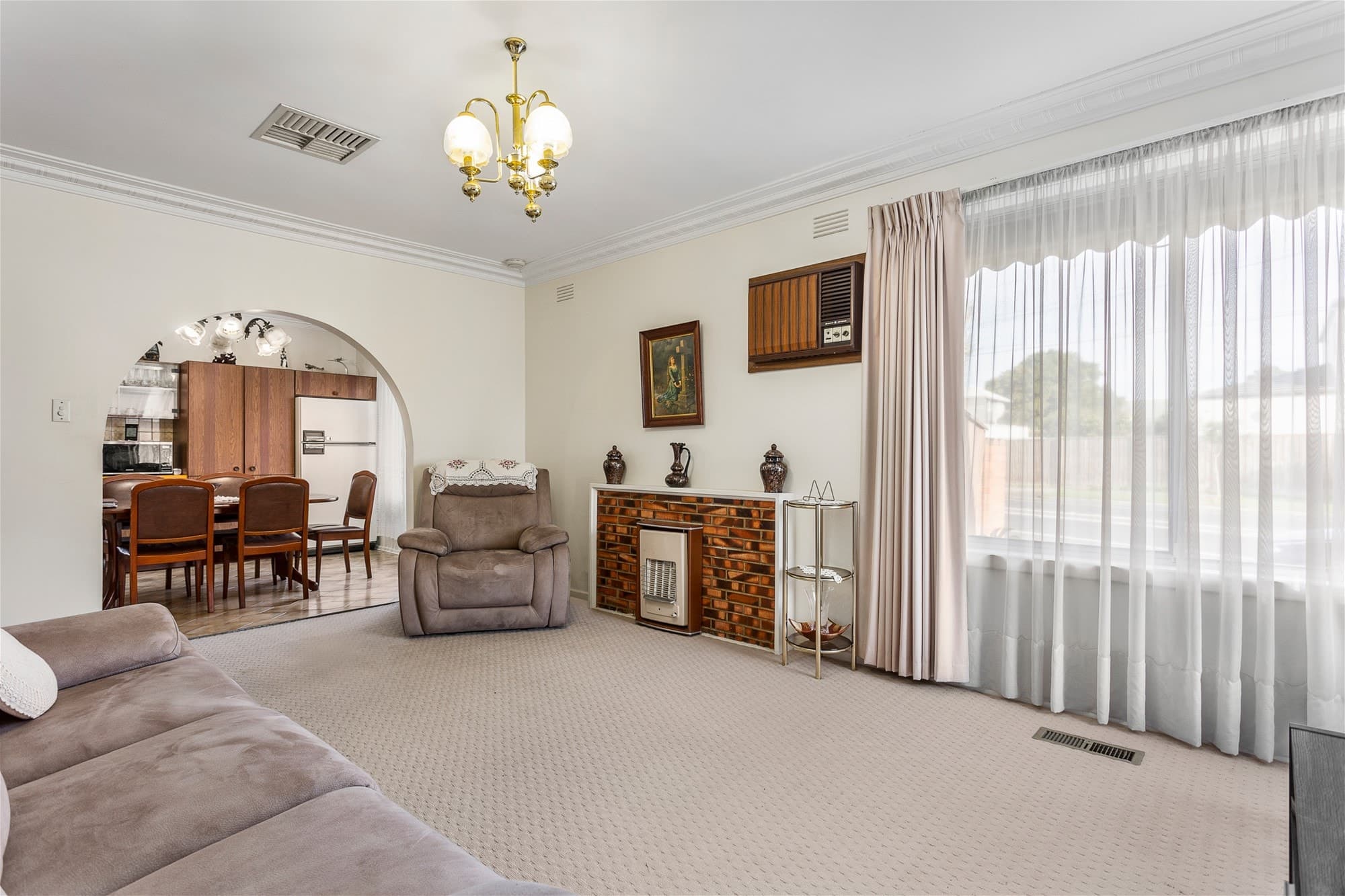 38 Oriel Road IVANHOE, VIC, Ivanhoe - Thumbnail 2