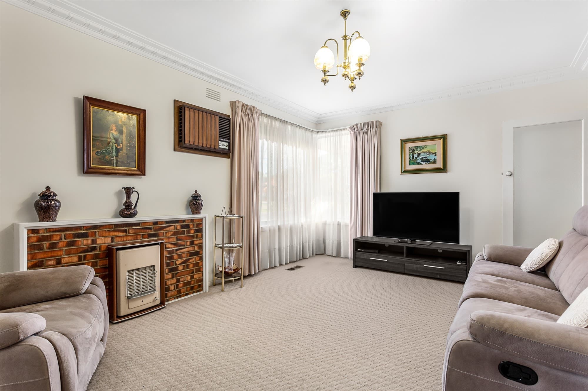 38 Oriel Road IVANHOE, VIC, Ivanhoe - Thumbnail 3