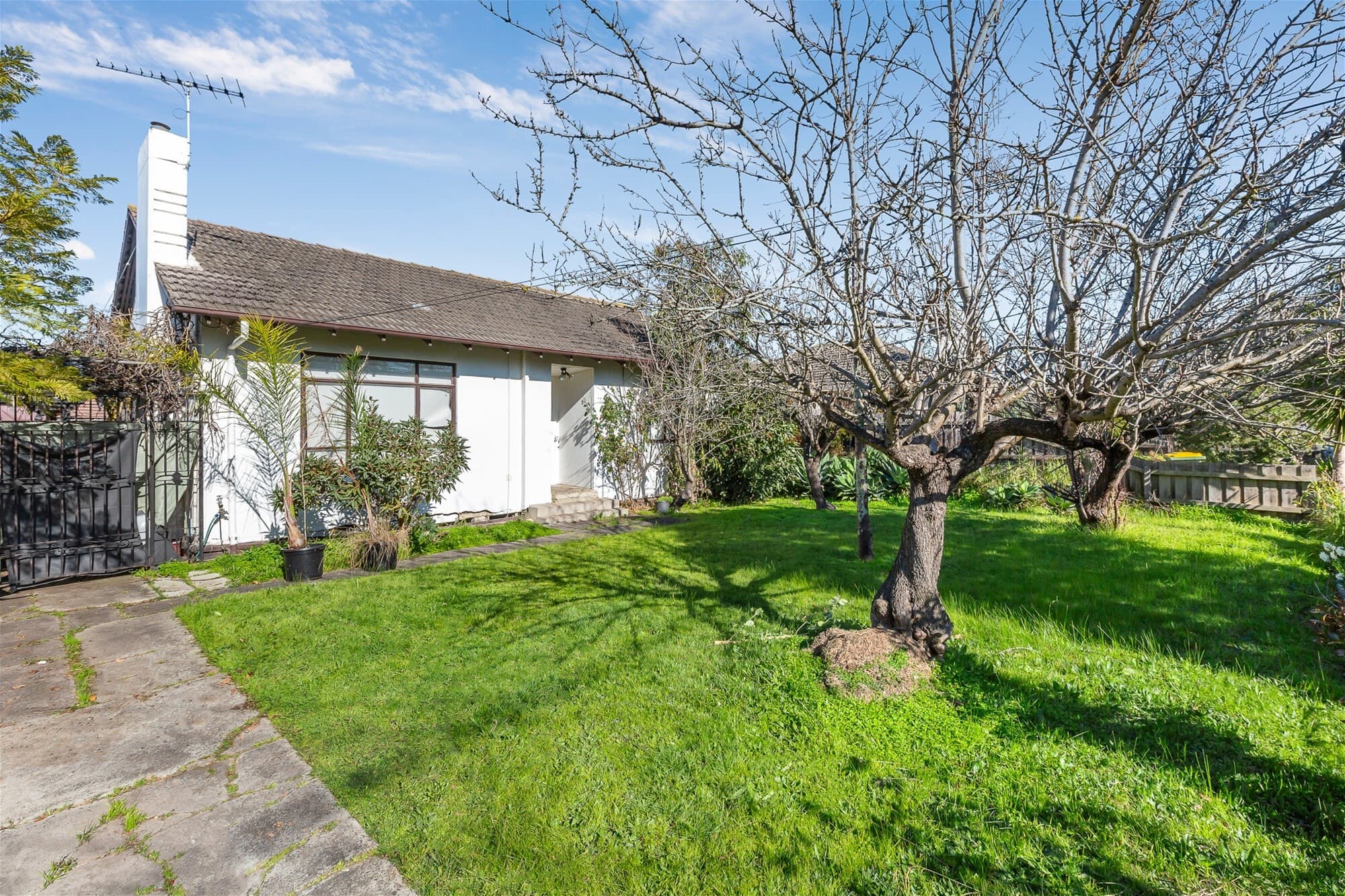 49 Andrews Avenue RESERVOIR, VIC, Reservoir - Image 1