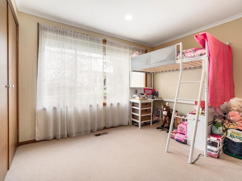 24 Menzie Grove EAGLEMONT, VIC, Eaglemont - Thumbnail 8