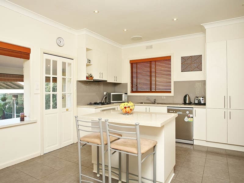 1 Coorie Crescent ROSANNA, VIC, Rosanna - Thumbnail 3