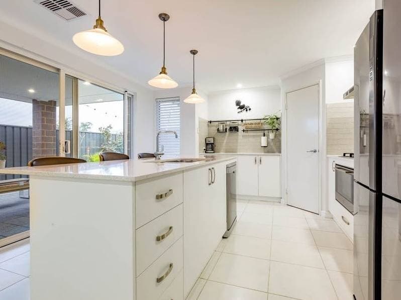 18 Viminea Street, Carramar - Thumbnail 7