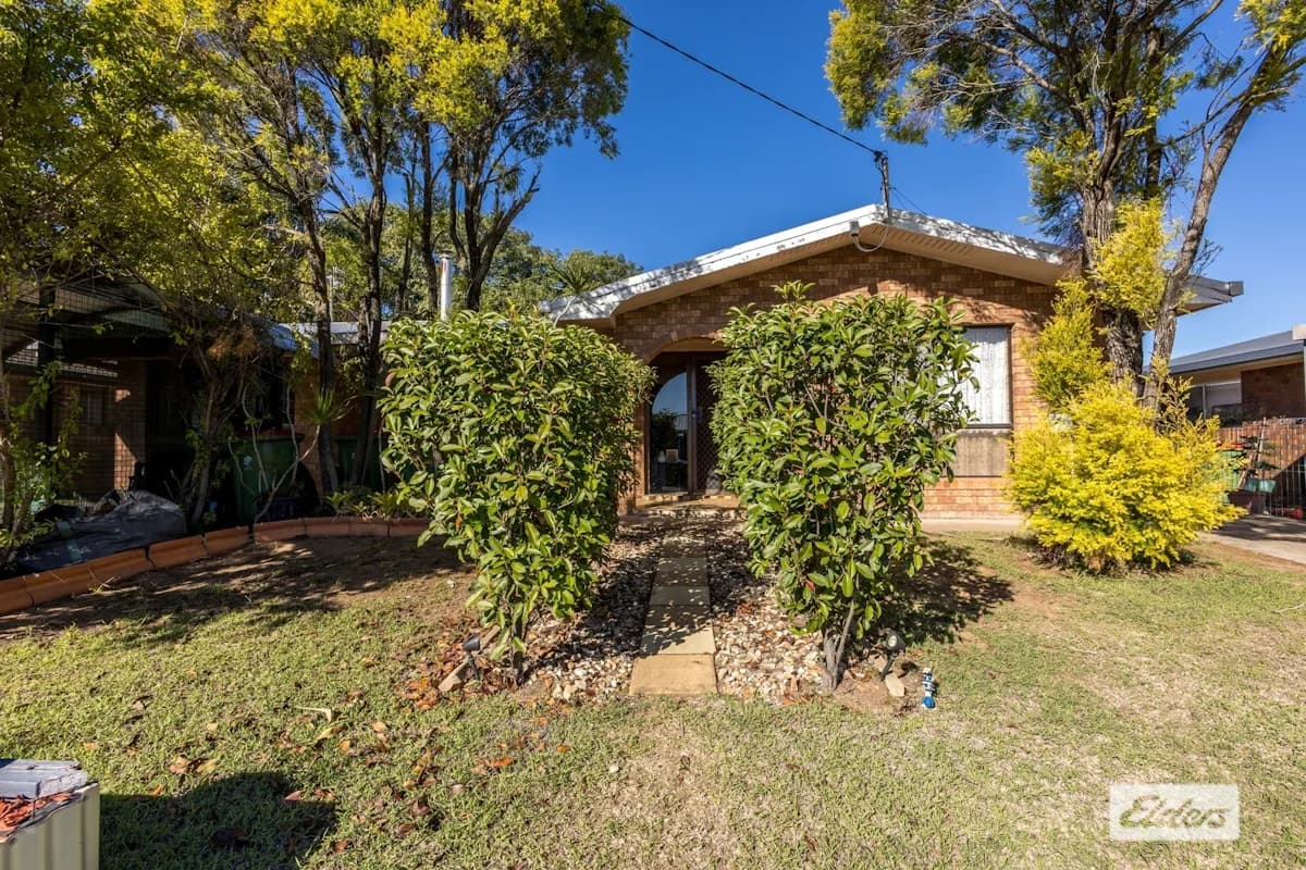 30 Crestview Avenue, Gatton, QLD, 4343, Gatton - Thumbnail 2