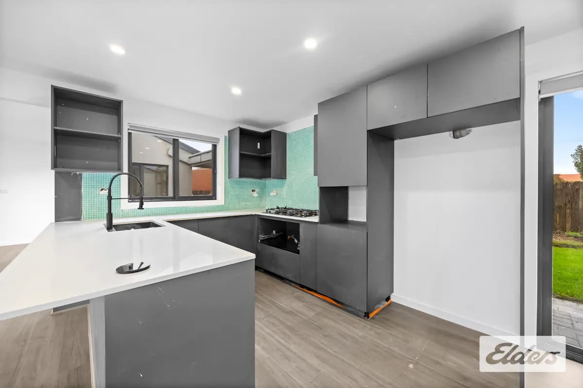 9 Ulswater Road, Wendouree, VIC, 3355, Wendouree - Thumbnail 6