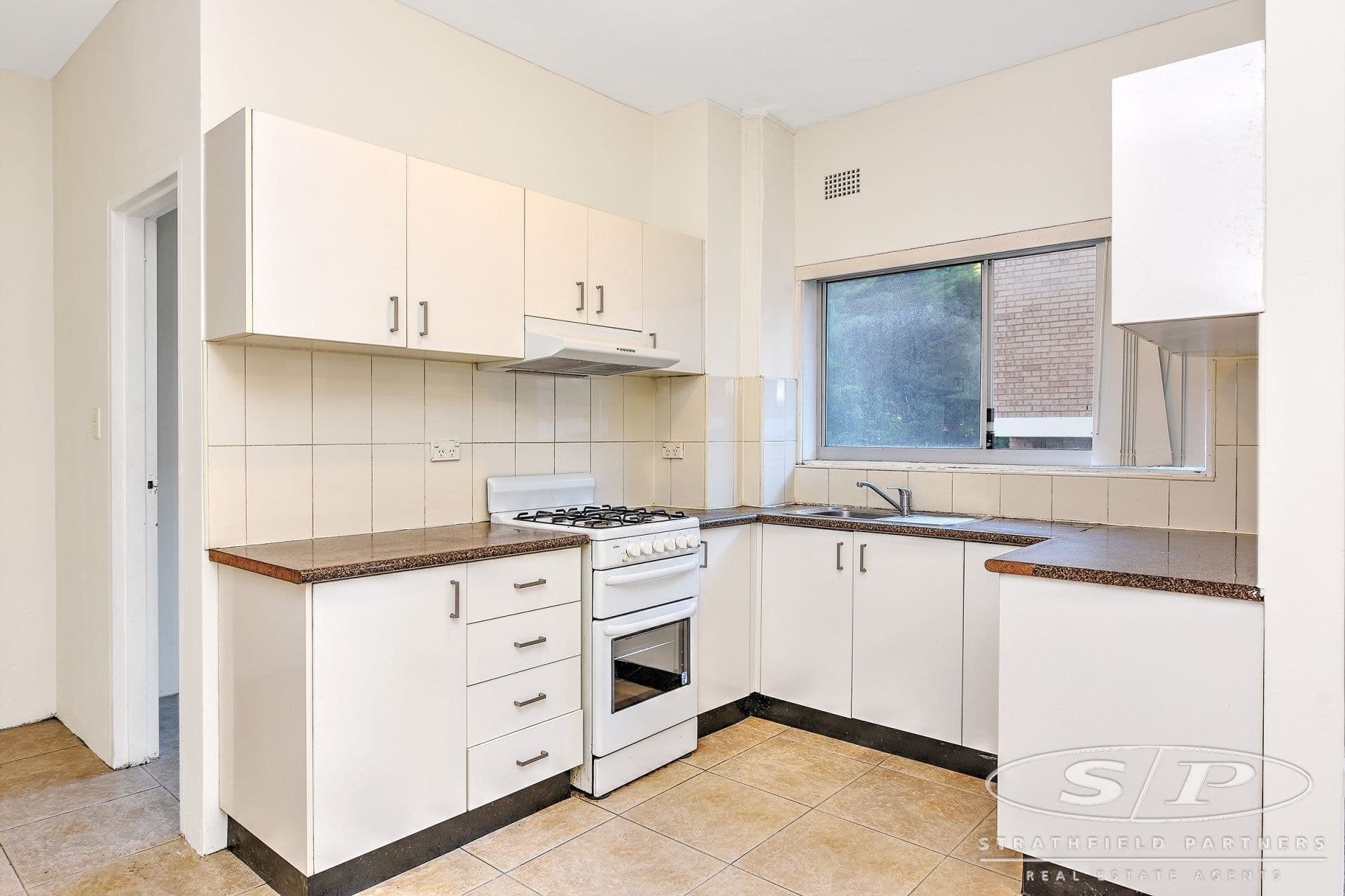 2/5-7 Pilgrim Avenue, Strathfield, Strathfield - Thumbnail 3