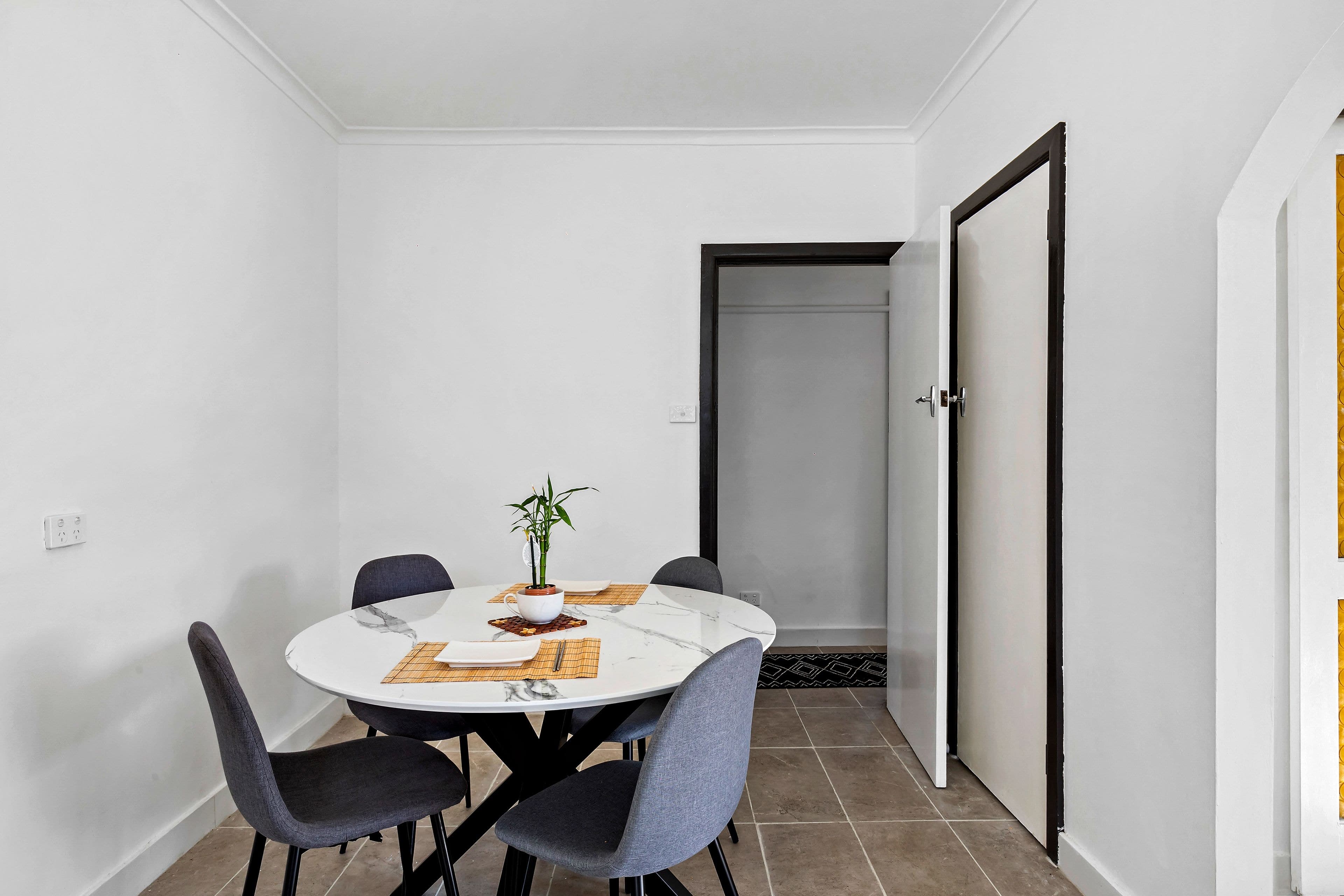 1/17 Kennedy Street, Glenroy VIC 3046, Glenroy - Thumbnail 8