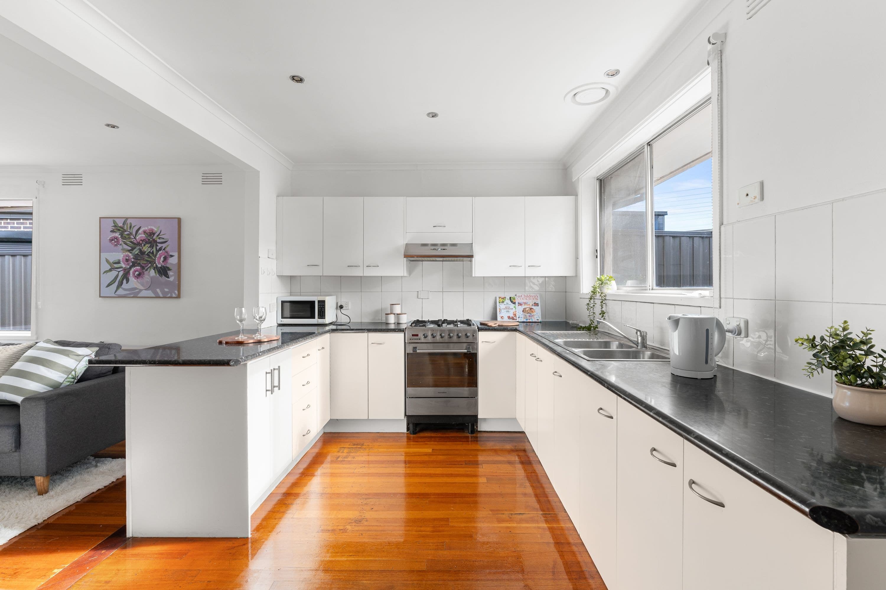 1/8 Leila Court, Thomastown VIC 3074, Thomastown - Thumbnail 3