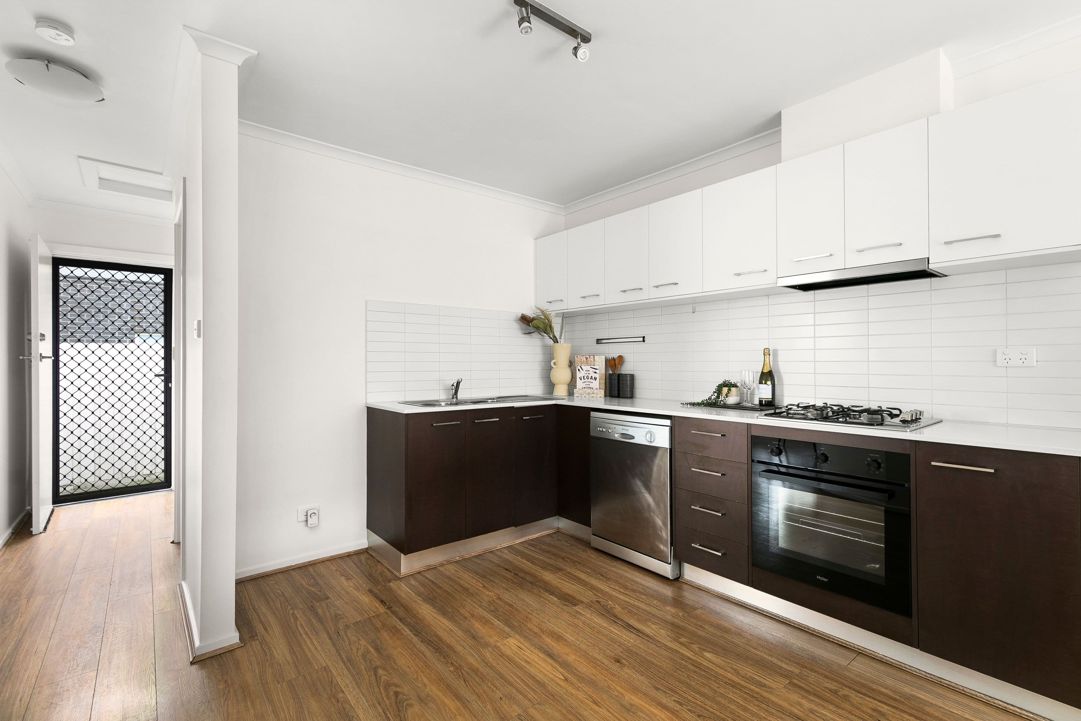 1/1 Clara Street, Fawkner VIC 3060, Fawkner - Thumbnail 7