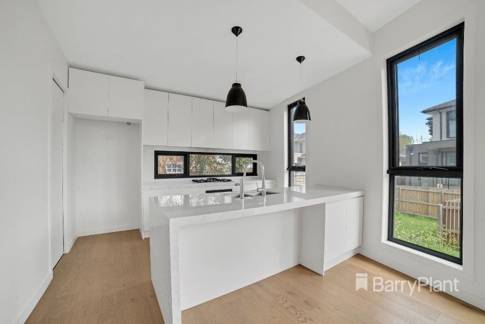 4/2 Rowland Court, Glen Waverley, VIC 3150, Glen Waverley - Thumbnail 2