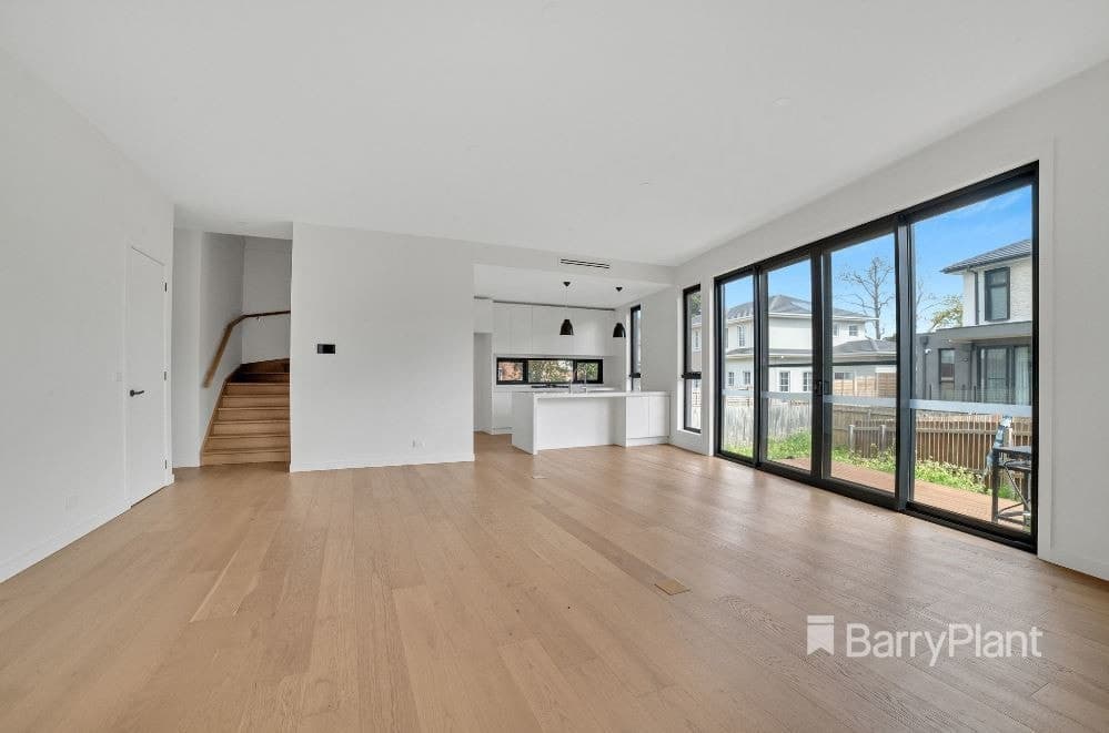 4/2 Rowland Court, Glen Waverley, VIC 3150, Glen Waverley - Thumbnail 3