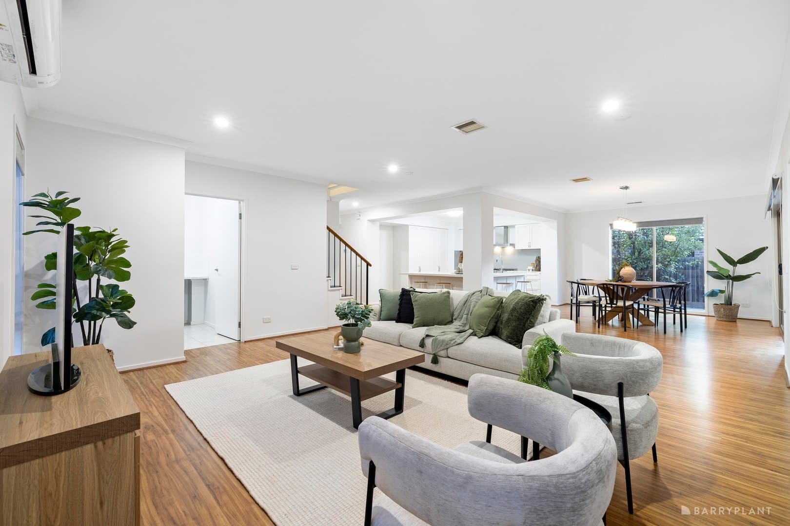9 Outhwaite Avenue, Doncaster, VIC 3108, Doncaster - Thumbnail 2