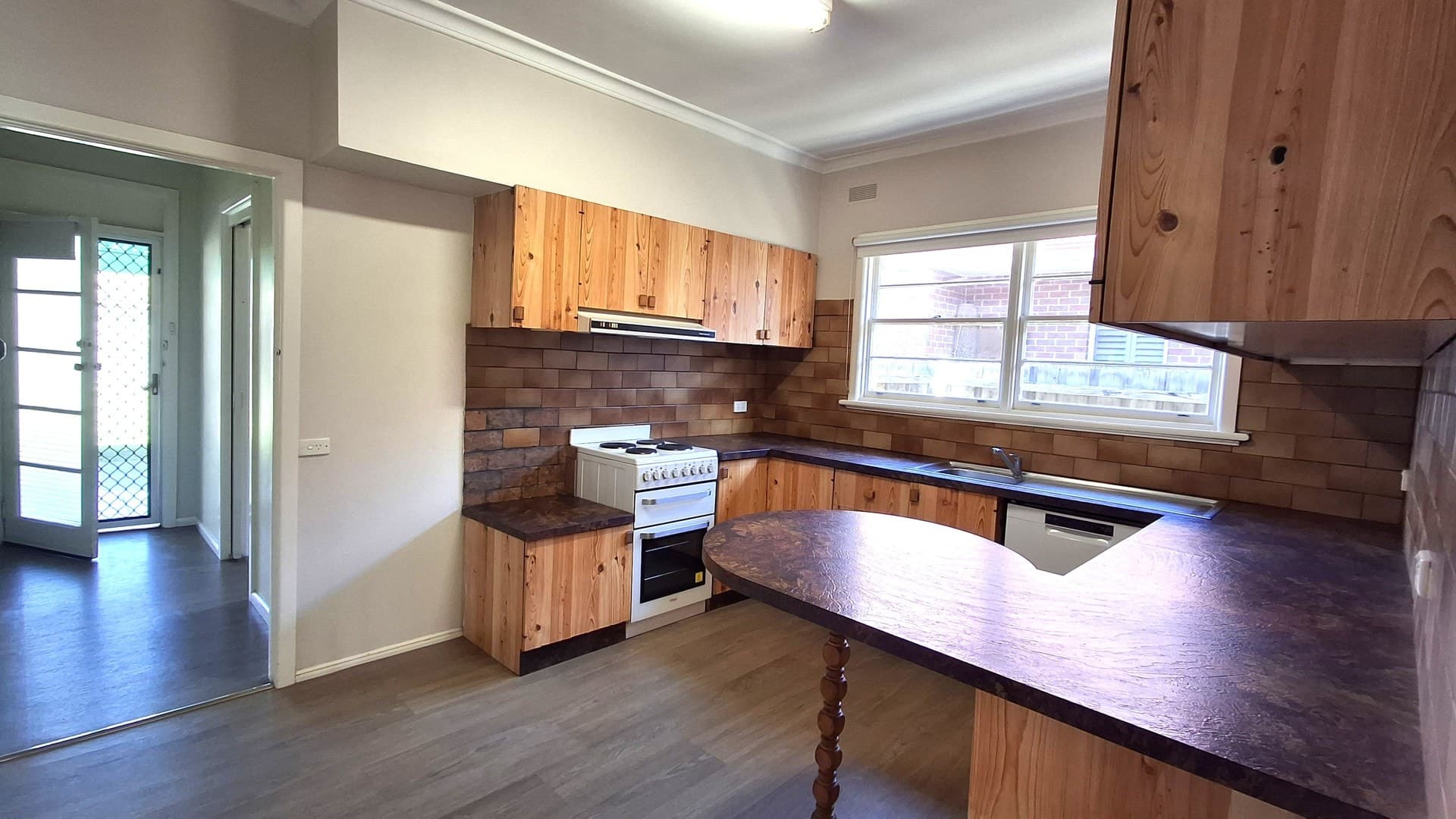9 Calder Street, Manifold Heights, VIC 3218, Manifold Heights - Thumbnail 2