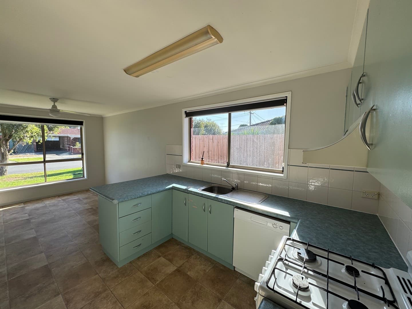 8 Govett Crescent, St Albans Park, VIC 3219, St Albans Park - Thumbnail 6