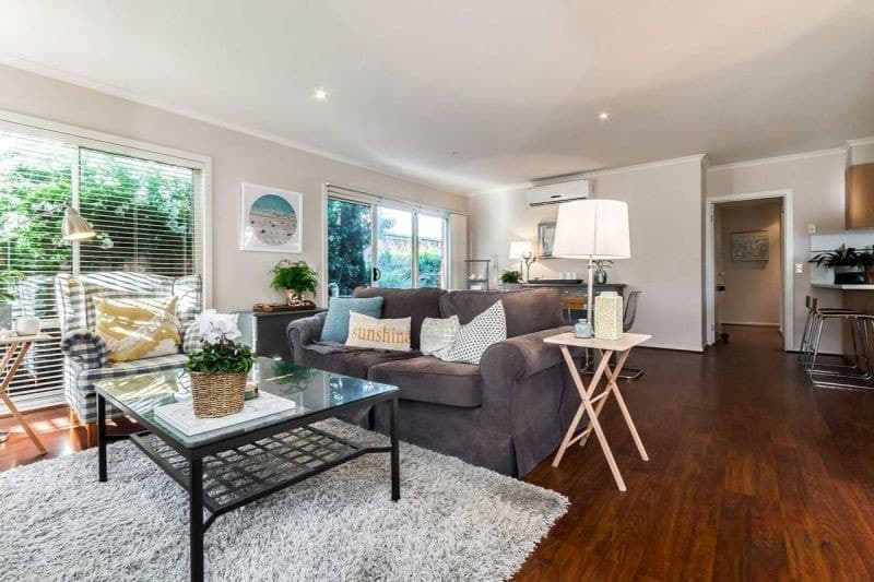 2/17 Pine Av, North Shore, VIC 3214, North Shore - Thumbnail 3