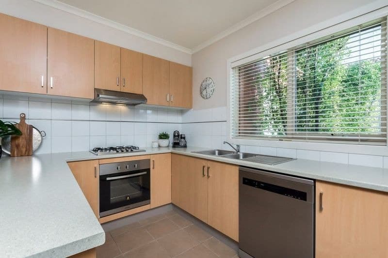 2/17 Pine Av, North Shore, VIC 3214, North Shore - Thumbnail 6