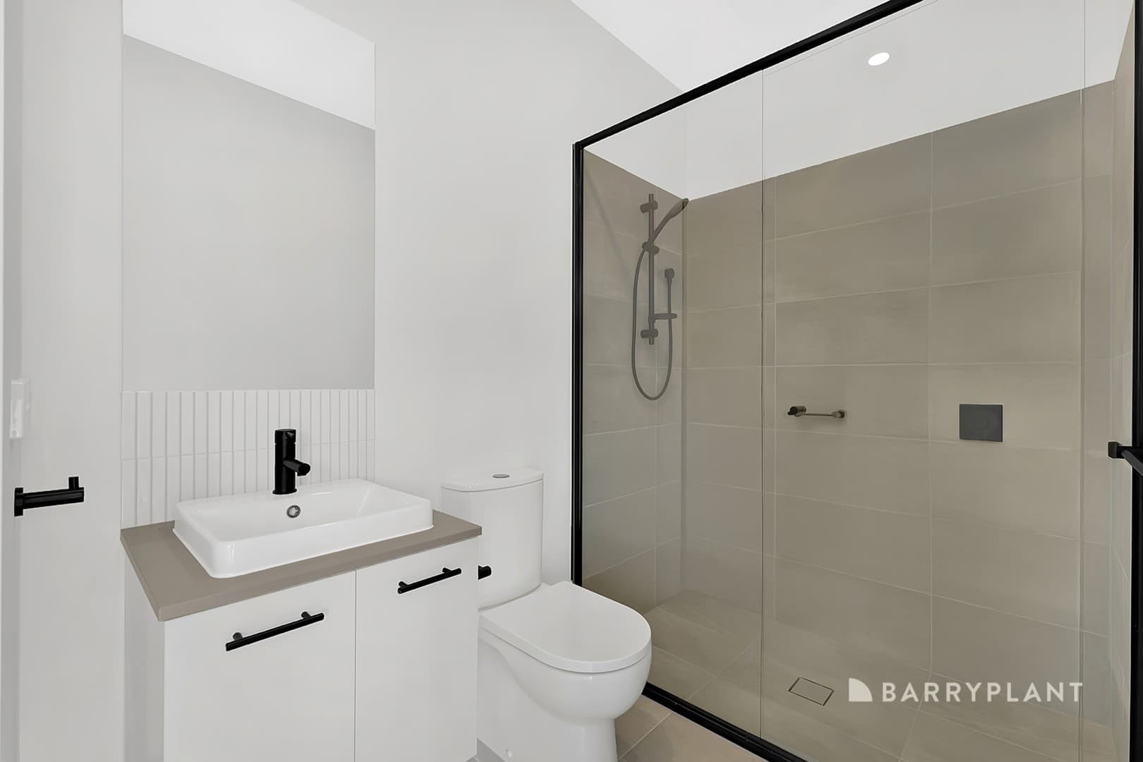 340 Mckimmies Road, Mill Park, VIC 3082, Mill Park - Thumbnail 6