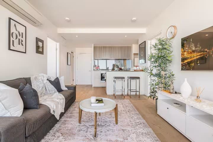 2108N/889 Collins Street, Docklands, VIC 3008, Docklands - Thumbnail 2