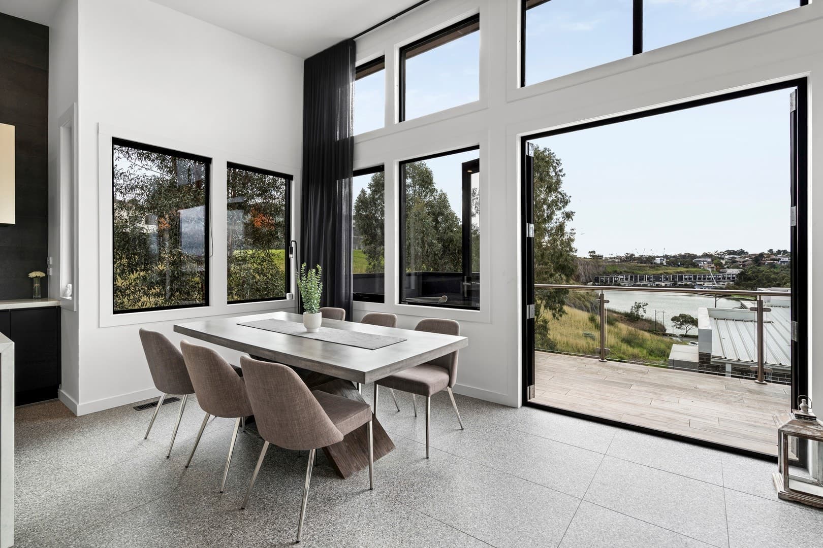 5 Valley Lake BoulevardKeilor East, vic 3033, Keilor East - Image 1