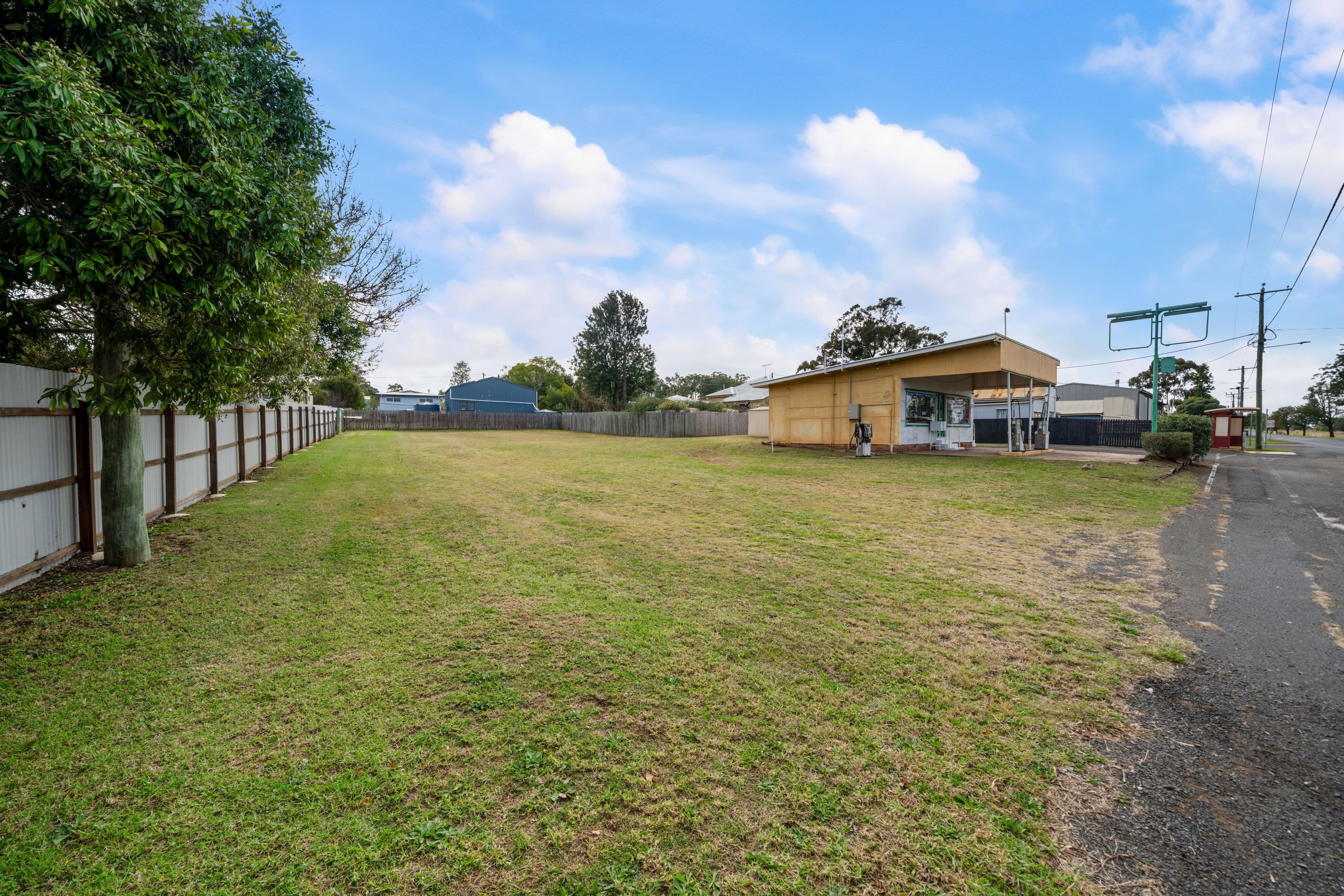 74 O'Shea Avenue, Southbrook QLD 4363, Southbrook - Thumbnail 2