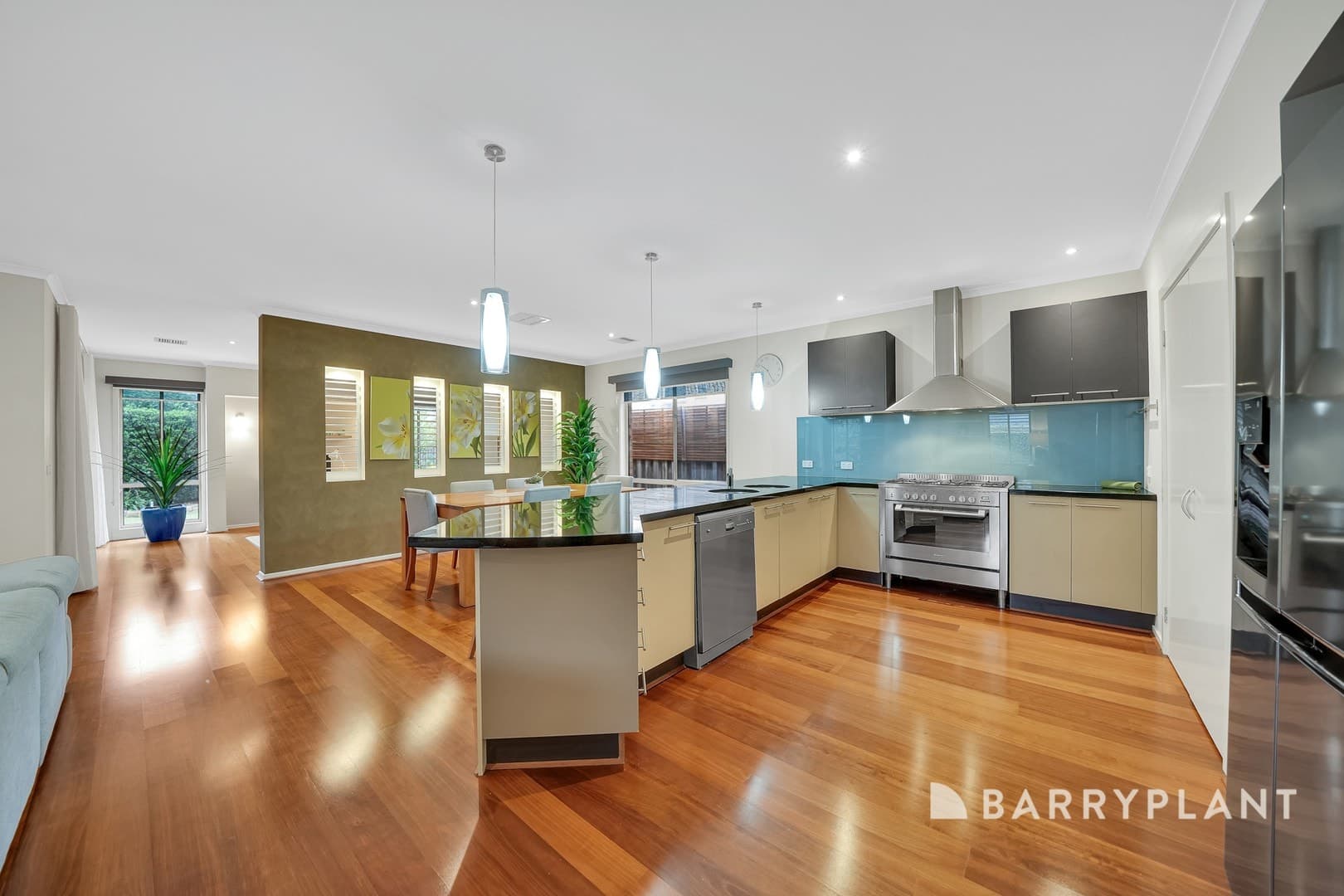 6 Greenview Way, Sanctuary Lakes, VIC 3030, Sanctuary Lakes - Thumbnail 7