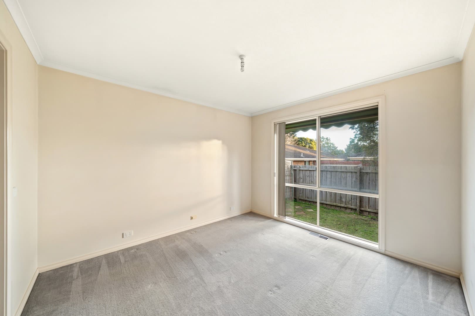 2/21 Pine Road, Bayswater, VIC 3153, Bayswater - Thumbnail 4