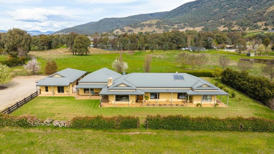 20 Yeomans Court, Kiewa VIC 3691, Kiewa - Image 1