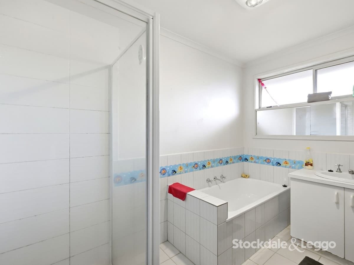 1 / 35 Wickham Street, Melton South VIC 3338, Melton South - Thumbnail 4