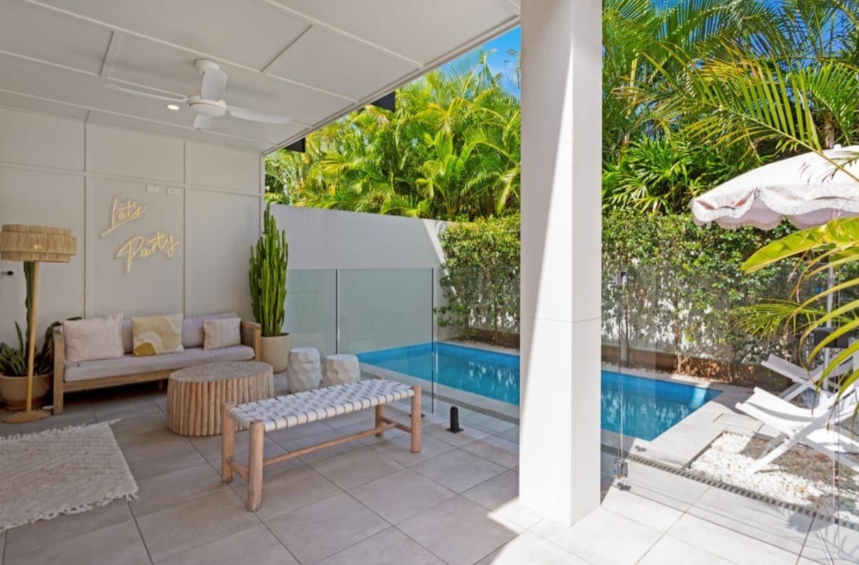 2/76 Seagull Avenue, Mermaid Beach, QLD, 4218, Mermaid Beach - Image 1
