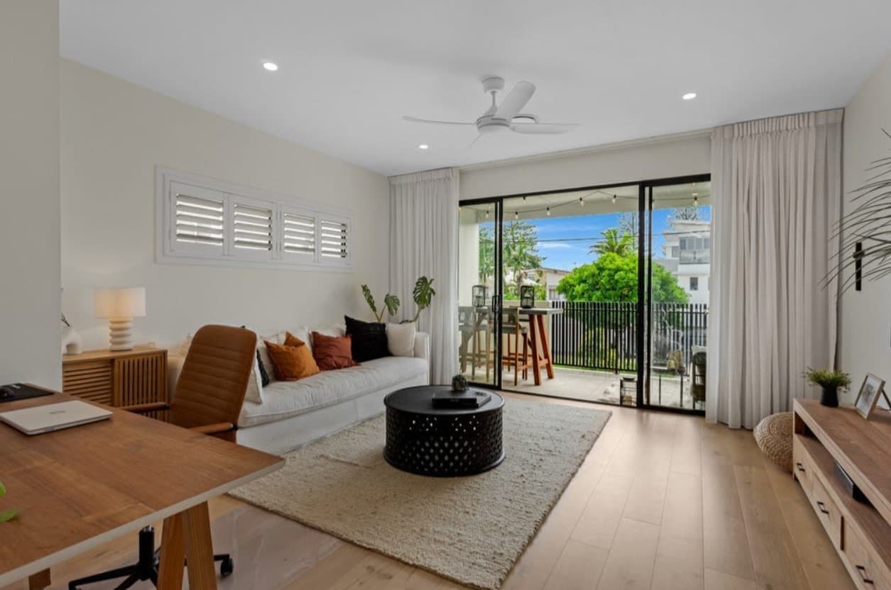 2/76 Seagull Avenue, Mermaid Beach, QLD, 4218, Mermaid Beach - Thumbnail 3