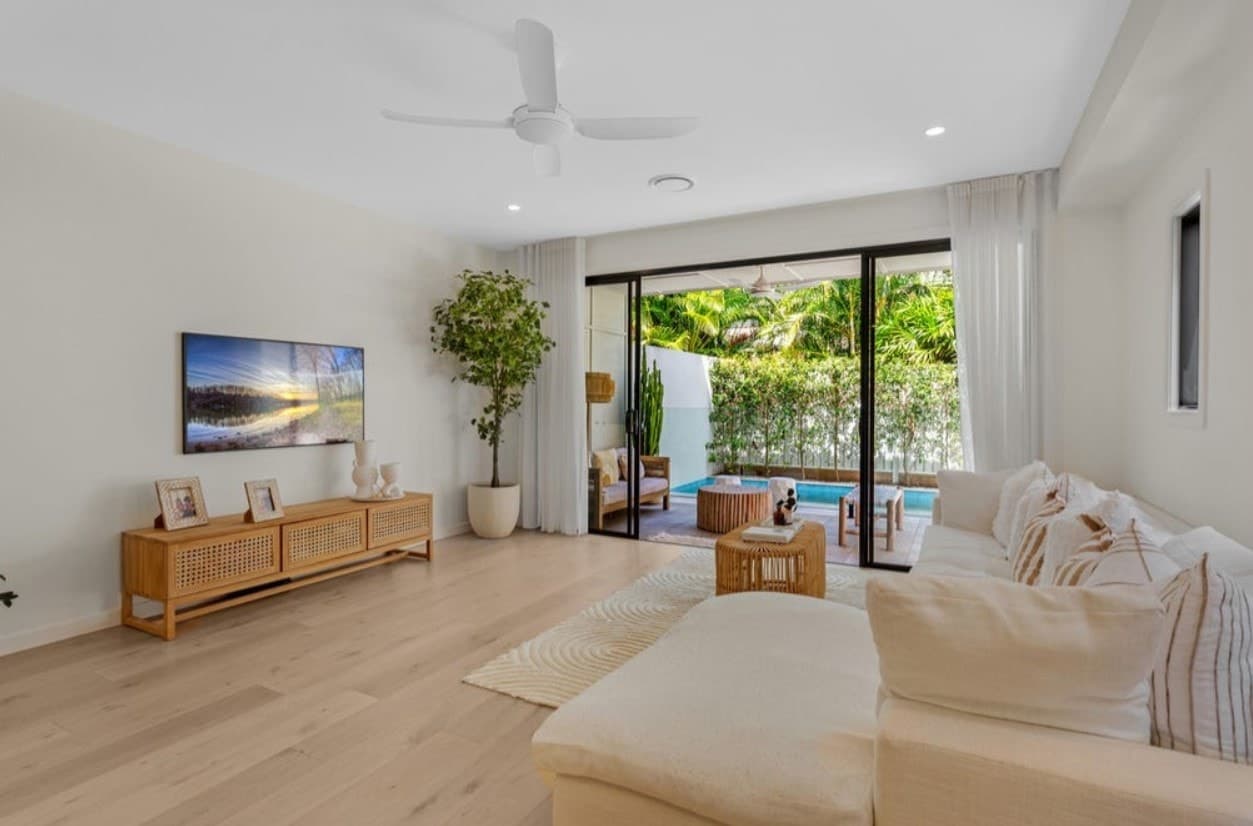 2/76 Seagull Avenue, Mermaid Beach, QLD, 4218, Mermaid Beach - Thumbnail 4