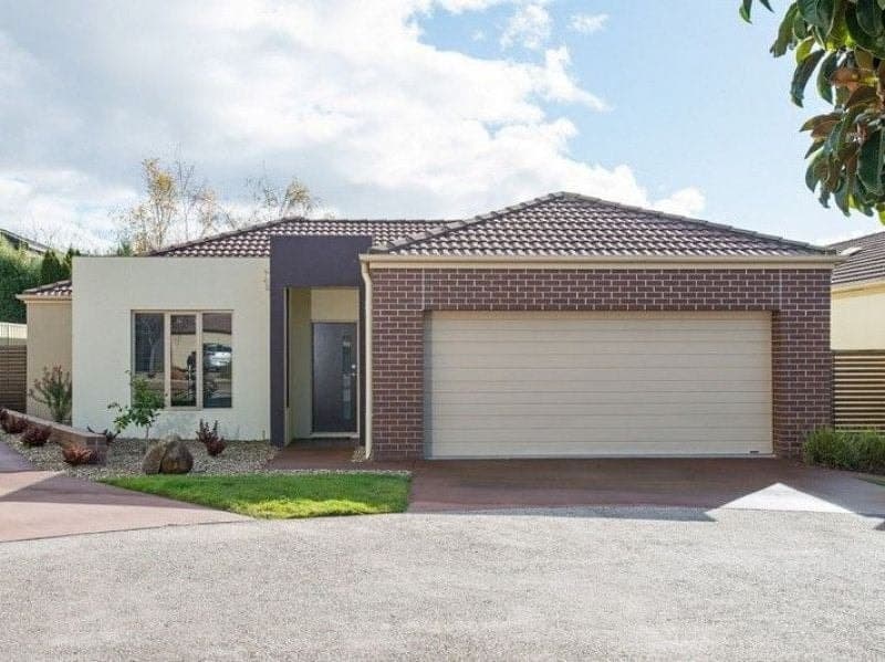 9/28 Landsborough Ave, Newstead, Newstead - Image 1