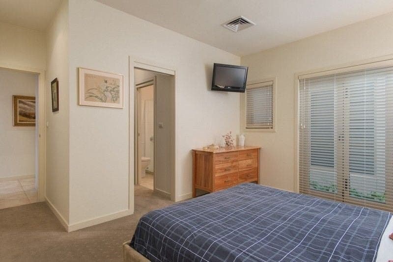 9/28 Landsborough Ave, Newstead, Newstead - Thumbnail 7
