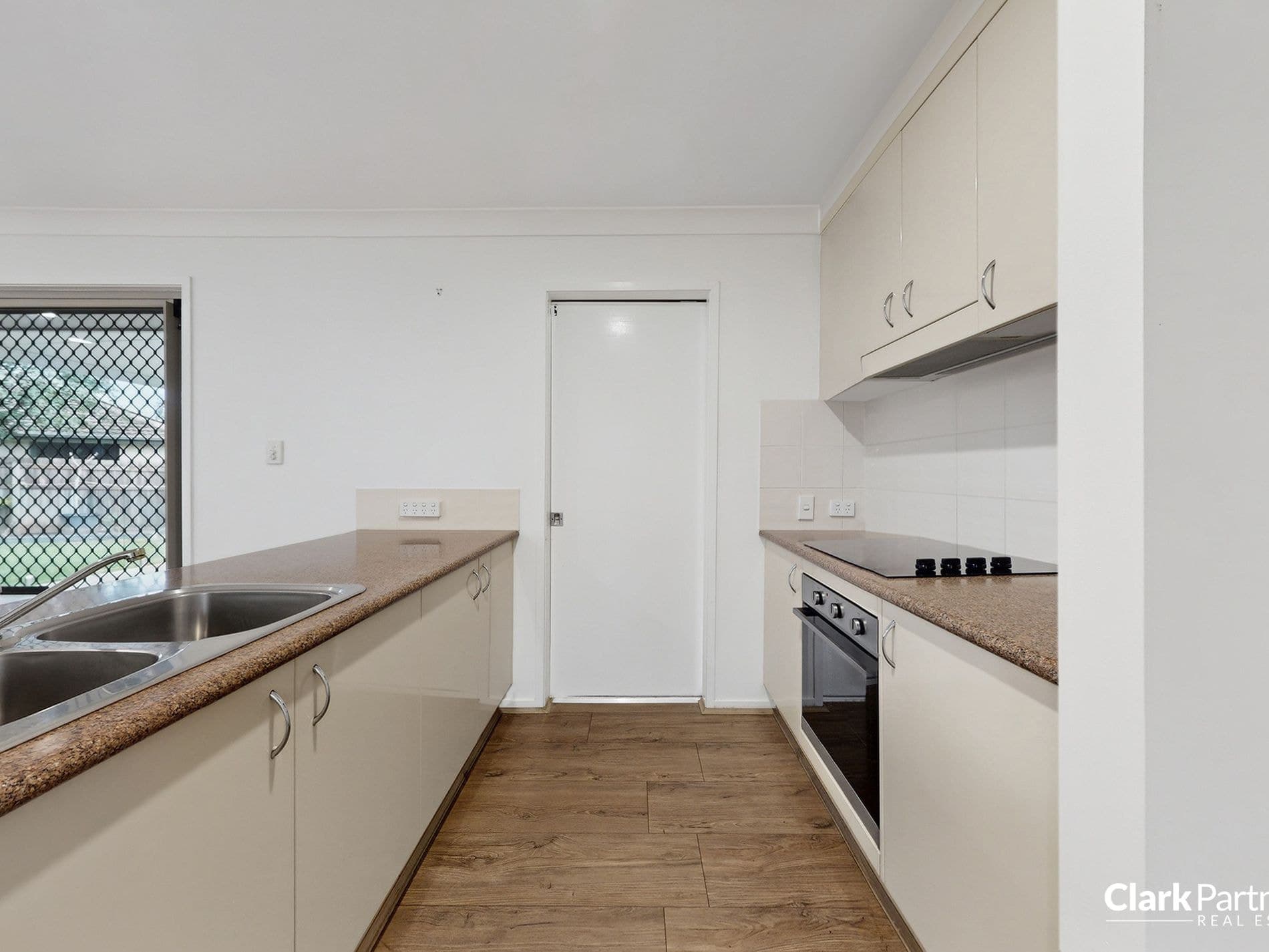 6 McKay Court, Bray Park, QLD, Bray Park - Thumbnail 6