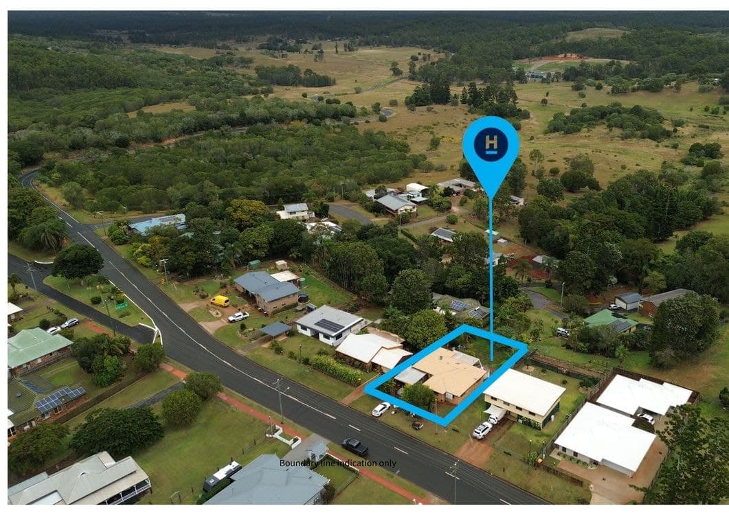 54 Broadhurst Street, CHILDERS, QLD 4660, Childers - Thumbnail 2