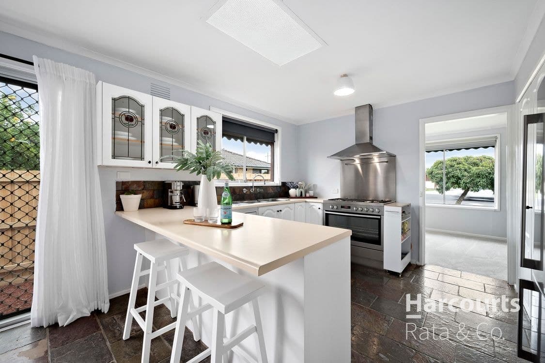 33 McDonalds Road, Epping, VIC 3076, Epping - Thumbnail 2