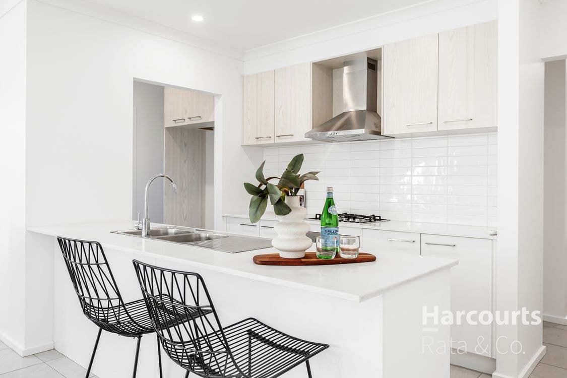 11 Suffern Street, Donnybrook, VIC 3064, Donnybrook - Thumbnail 2