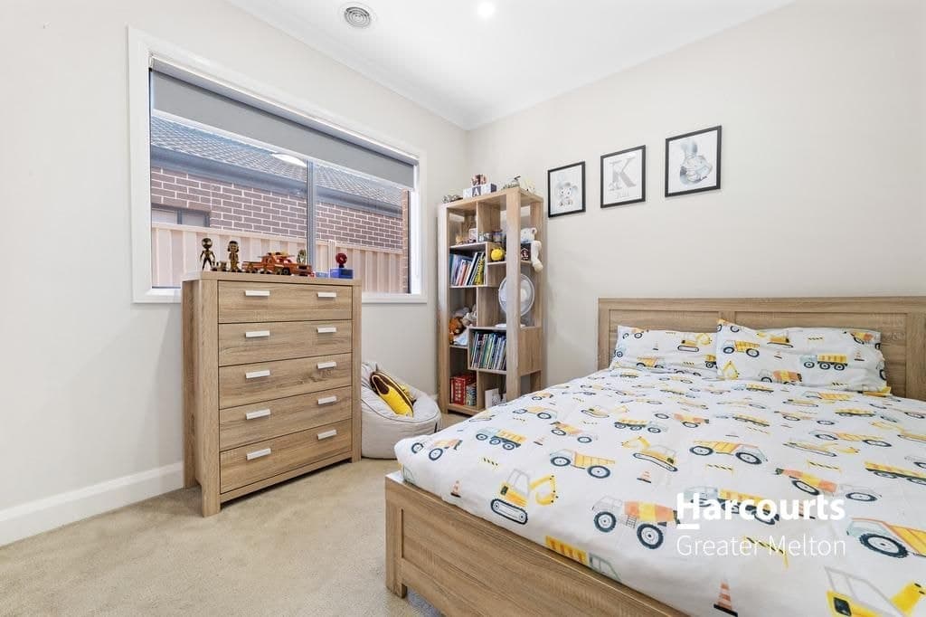16 Caruana Crescent, HARKNESS, VIC 3337, Harkness - Thumbnail 8