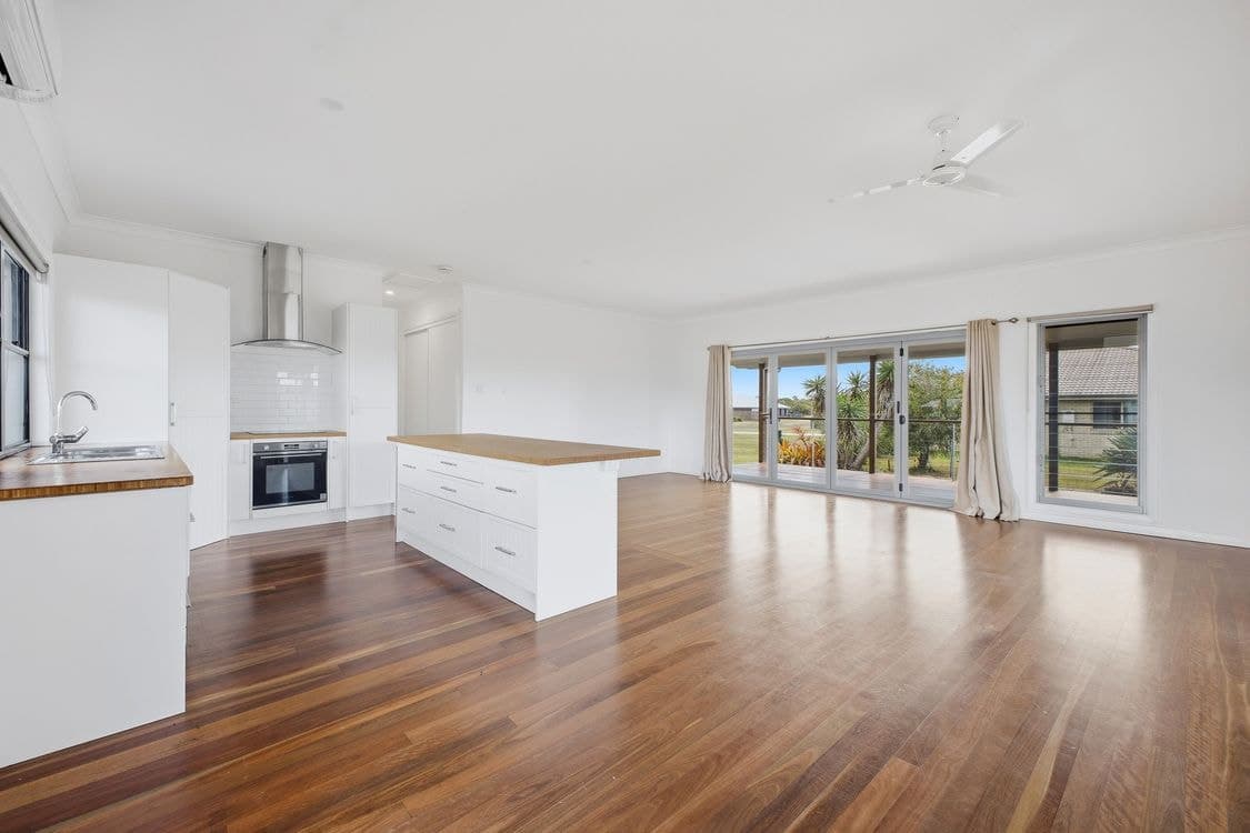 4 Kinkuna Drive, WOODGATE, QLD 4660, Woodgate - Thumbnail 4